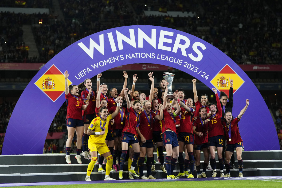 Spain's team captain Irene Paredes lifts the trophy after winning the Women's Nations League final between Spain and France at La Cartuja stadium in Seville, Spain,on Feb. 28, 2024. (AP)