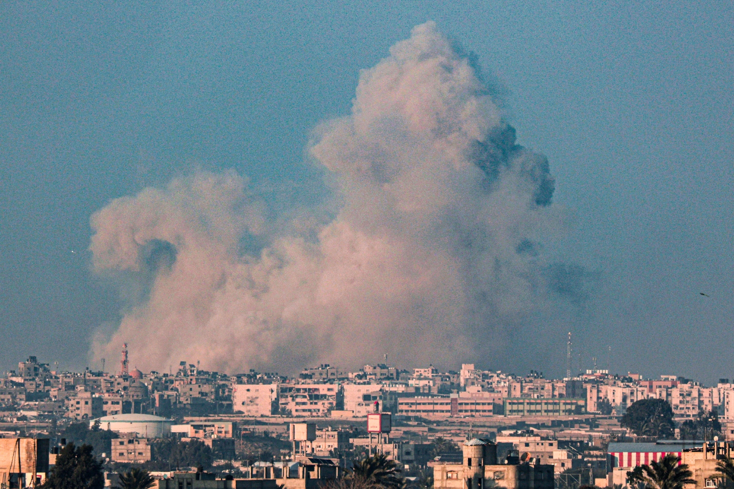 Smoke billows following Israeli bombardment in Rafah. Feb. 25, 2024 (File/AFP)