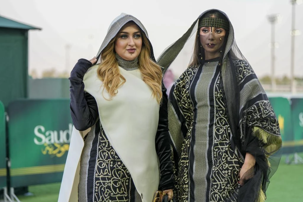 With Saudi Founding Day just passed in the Kingdom, it offered the perfect fashion inspiration for race-goers at the Saudi Cup in Riyadh on Friday and Saturday. (AN Photo/Huda Bashatah)