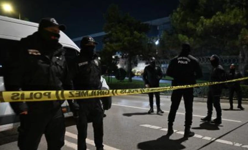 Turkish anti-riot police officers block the street where a plant owned by US giant Procter & Gamble is located at Gebze District in Kocaeli near Istanbul on Feb. 1, 2024, after an assailant took an undisclosed number of people hostage. (AFP)