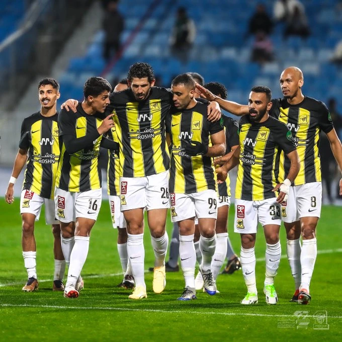 Al-Ittihad players celebrate the first goal. @ittihad_en