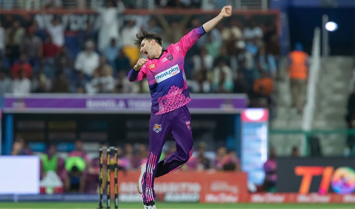 Pakistan-born UAE cricketer Muhammad Jawadullah celebrates after getting a wicket in the International League T20 cricket fixture in Sharjah, UAE, on February 5, 2024. (ILT20/X)
