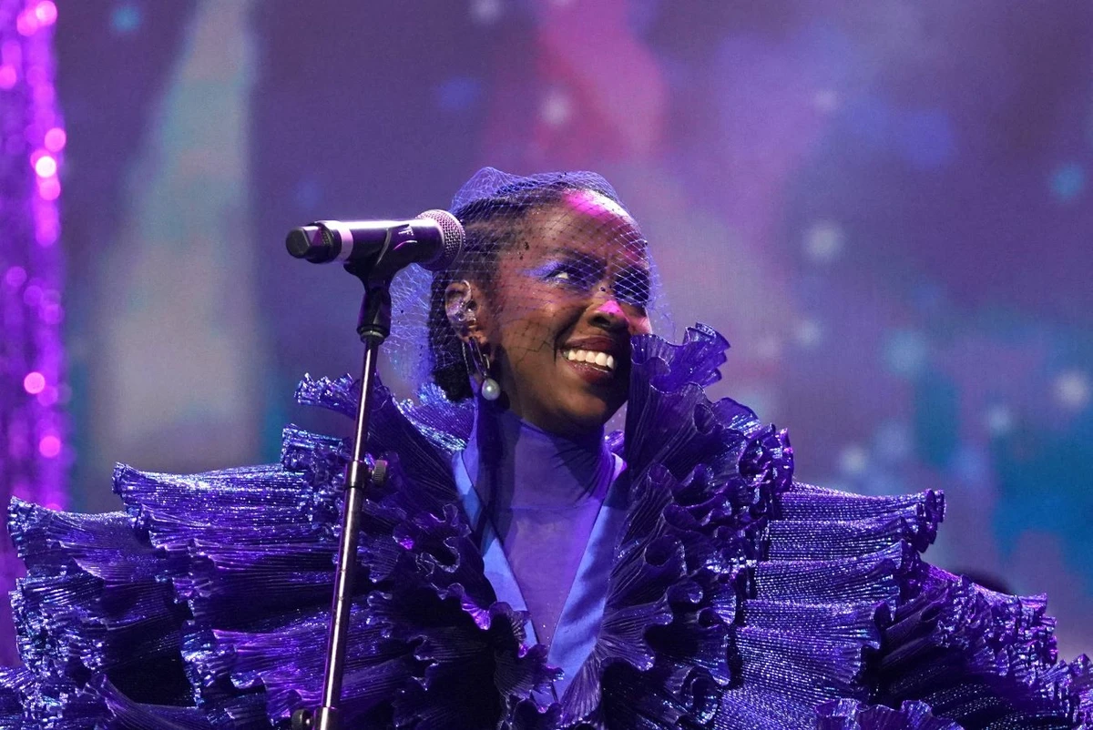 Five-time Grammy winner Lauryn Hill, widely regarded as one of the greatest rappers and musicians of her generation, is headed to Saudi Arabia. (AFP)