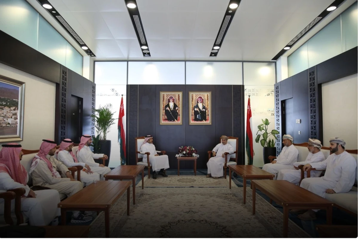 The Kingdom’s Civil Aviation Authority held a meeting with its Omani counterpart to activate bilateral relations in the field, the Oman News Agency reported.