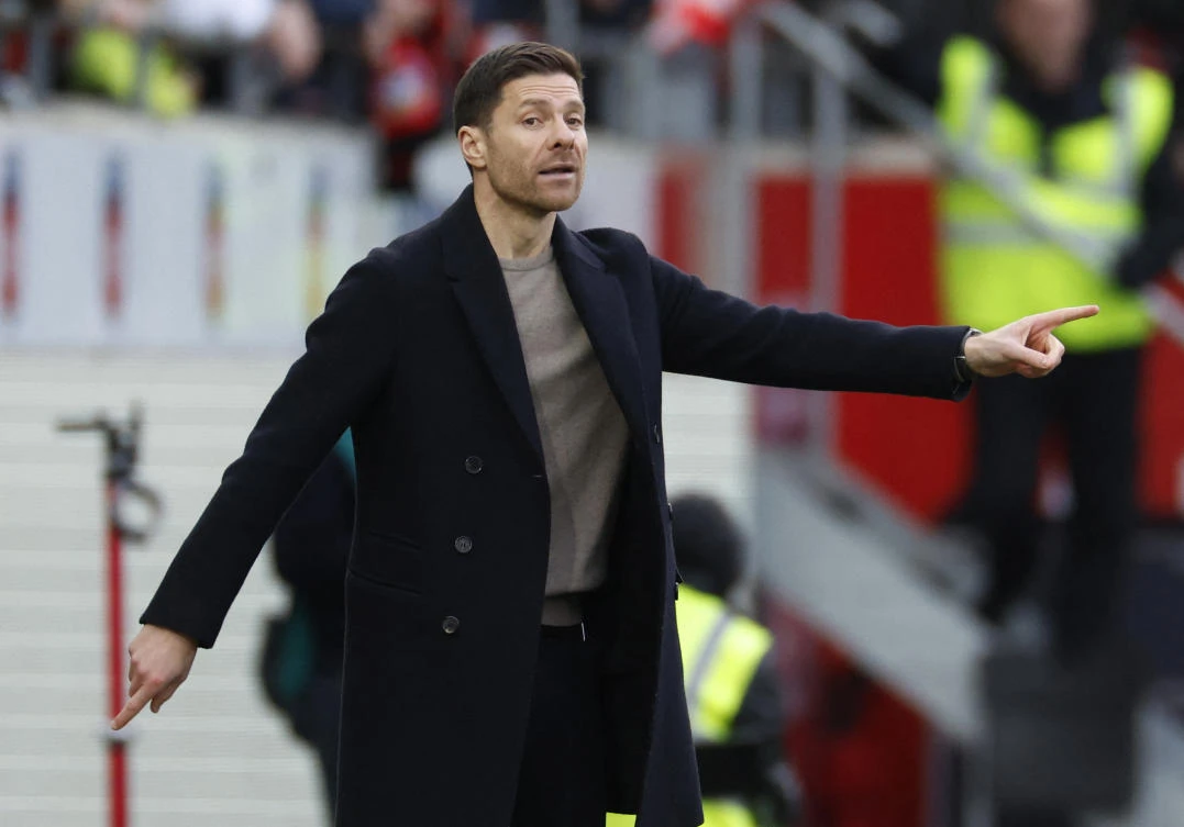 Bayer Leverkusen coach Xabi Alonso reacts during tbeir Bundesliga match against FC Heidenheim at Voith-Arena, Heidenheim, on Feb. 17, 2024. (Reuters)