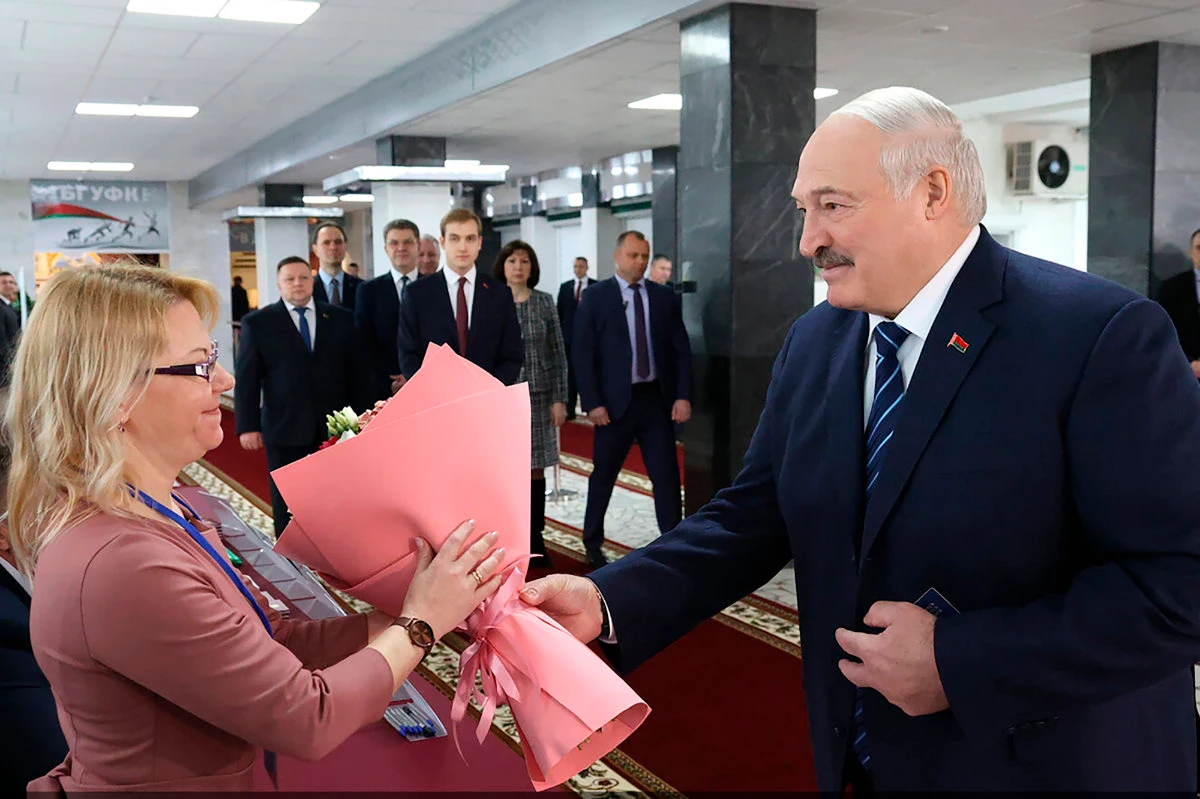 Belarusians vote in a tightly controlled election as the opposition calls for its boycott