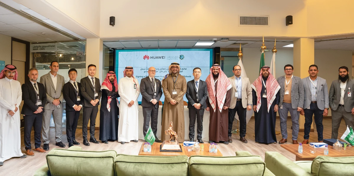 The MoU was signed by Prince Mansour bin Saad Al-Saud, chairman of KFS’ steering committee, and Deputy CEO of Huawei Saudi Arabia Gibbs Wang, in the presence of other officials.