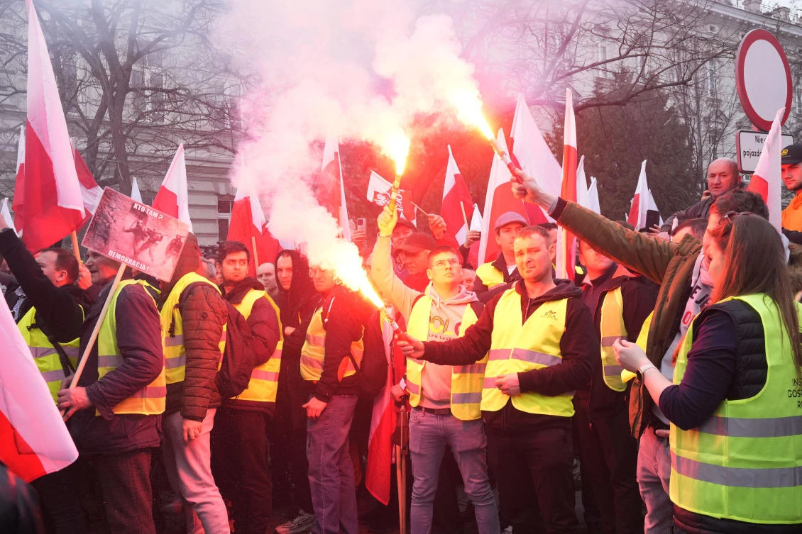 Poland mulls wider ban on Ukrainian food imports as farmers warn of more protests