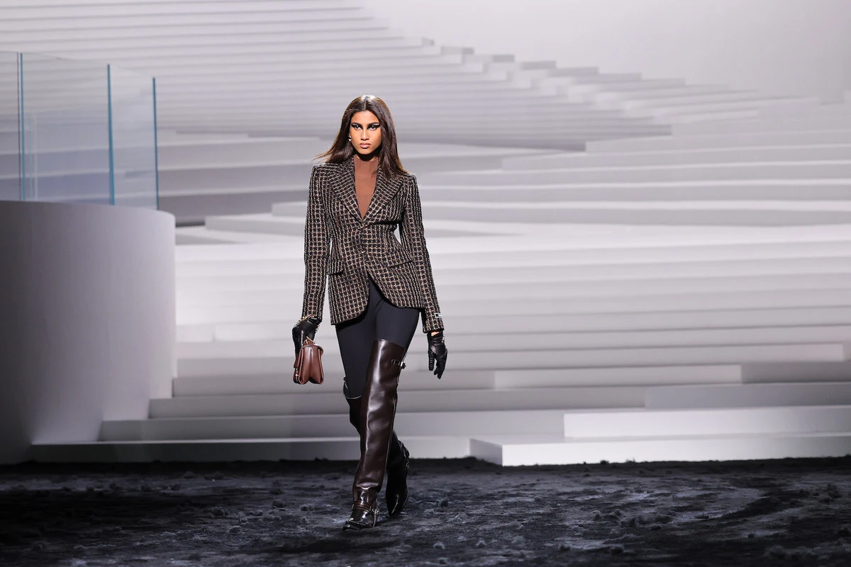 6 standout looks by Arab models on the runway in 2024