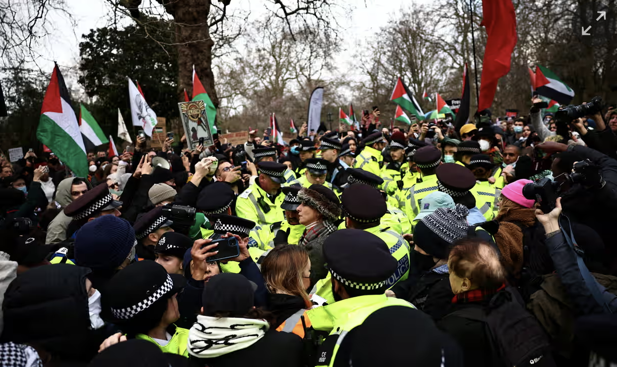 The chief of London’s Metropolitan Police on Tuesday hit back at criticism from the British prime minister over the force’s handling of pro-Palestinian protests in the city since the Oct. 7 Hamas attack on Israel. (AFP)