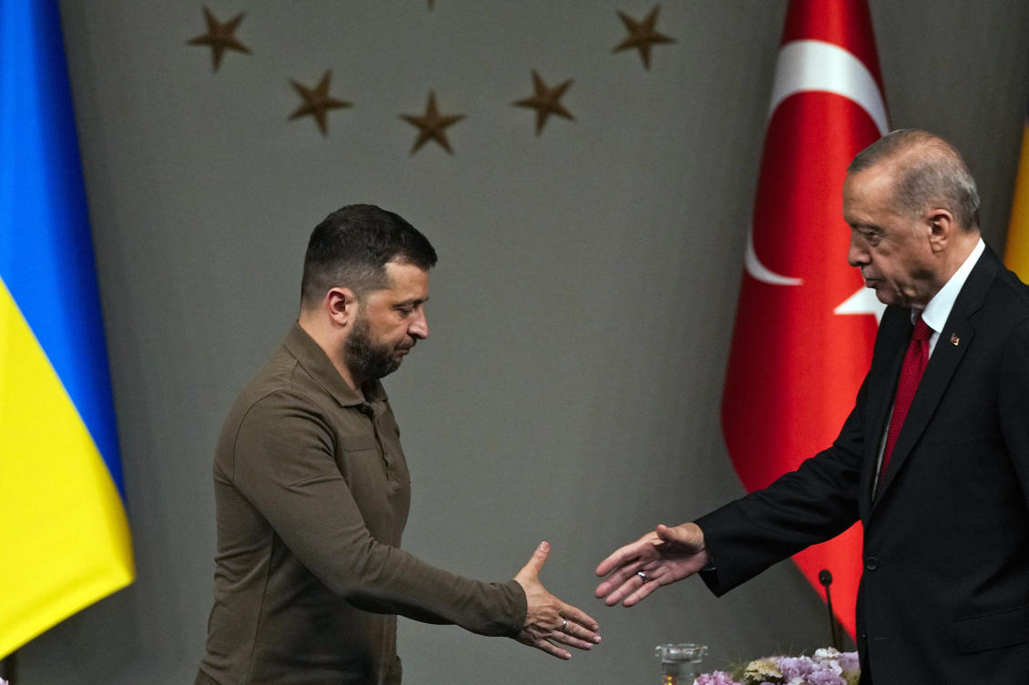 Ukrainian President Volodymyr Zelenskyy has arrived in Istanbul for talks with Turkish President Recep Tayyip Erdogan to press for negotiations end the war, now into its third year. (File/AP)
