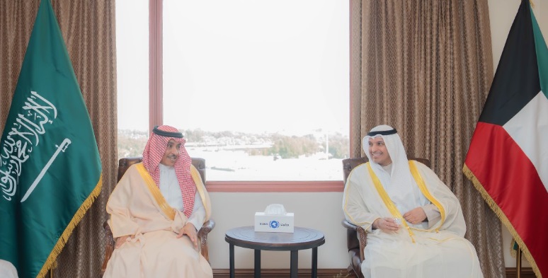 The Kingdom’s media minister met representatives of the Kuwait Journalists Association on Thursday to discuss the role of the media in promoting good relations between the two countries. (X/@SalmanAldosary)