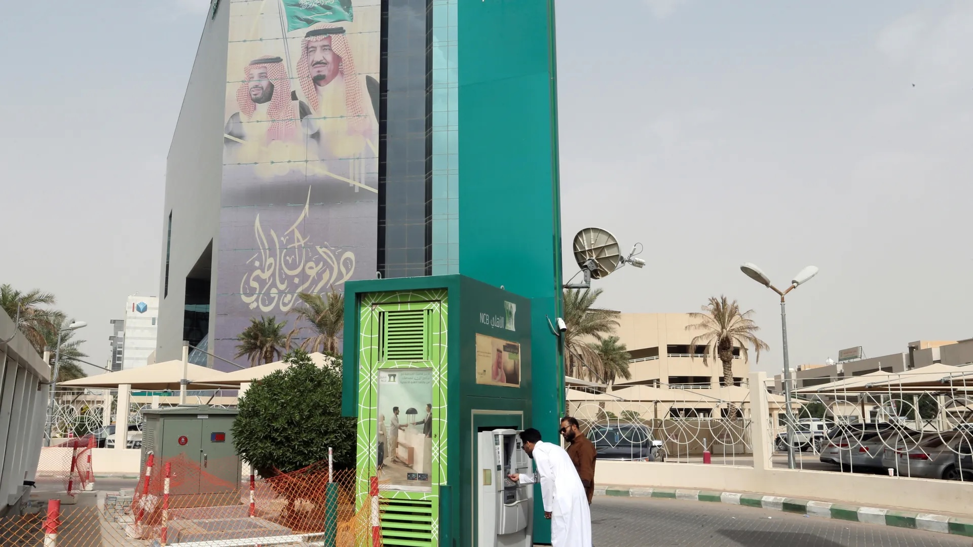 The rising interest rates in the Kingdom have been counterbalanced by a significant surge in construction activity across Saudi Arabia’s five official giga-projects. Reuters
