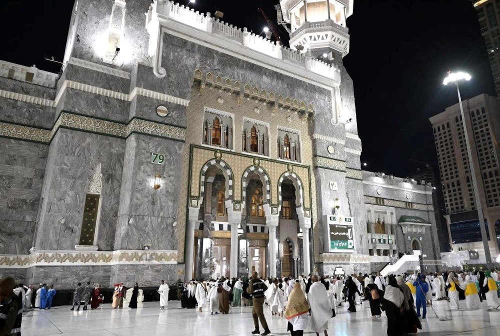 The General Presidency of Haramain has assigned specific doors in the Grand Mosque to receive Umrah pilgrims during the holy month of Ramadan. (SPA)