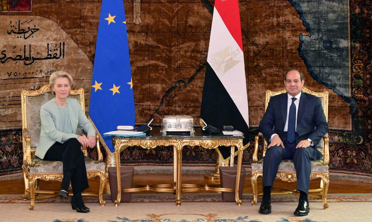 Egyptian President Abdel Fattah El-Sisi meets with European Commission President Ursula von der Leyen at the Ittihadiya presidential palace in Cairo, Egypt. (Reuters/File)