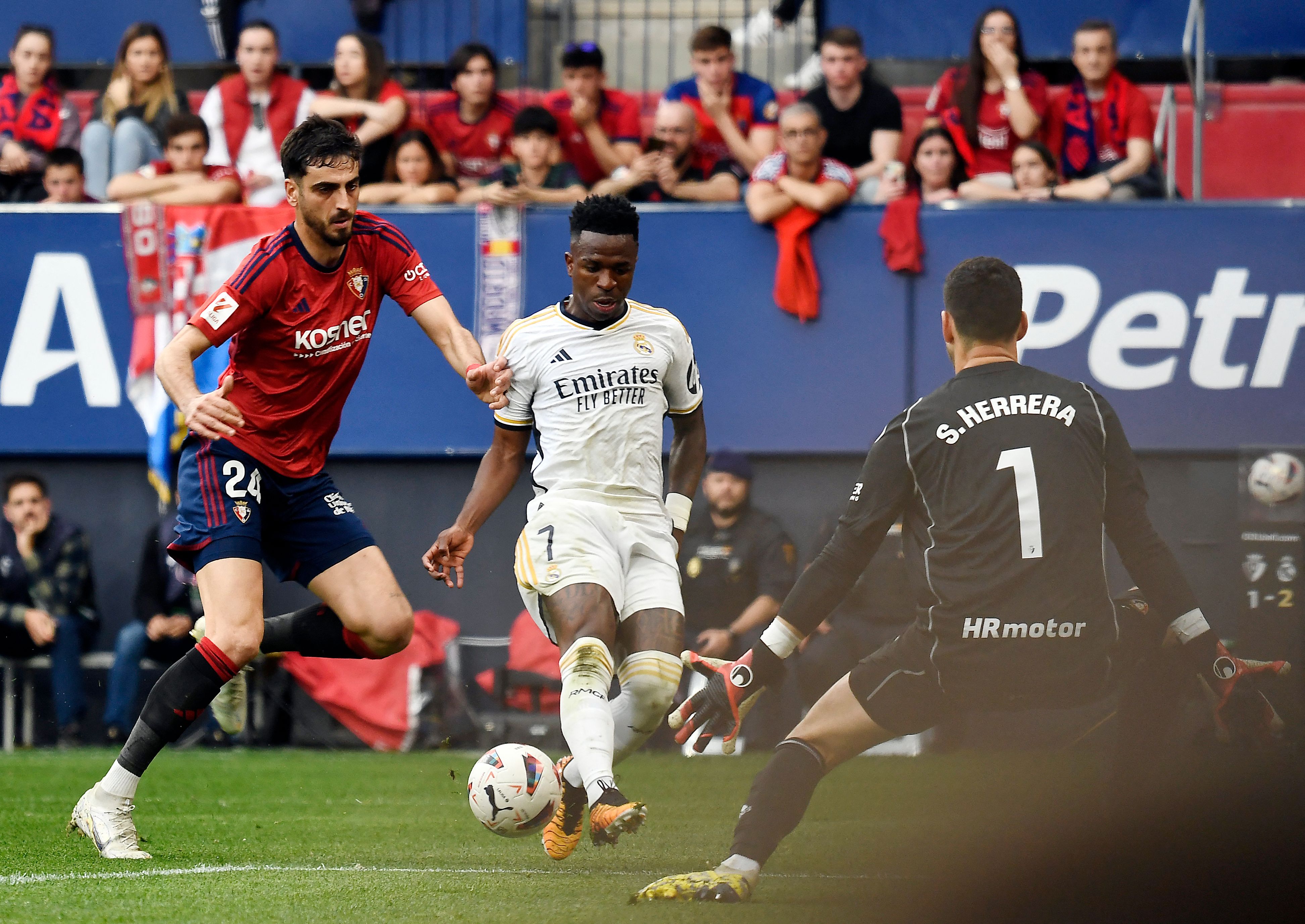 Real Madrid's Brazilian forward Vinicius Junior scores his second goal during the Spanish league football match between CA Osasuna and Real Madrid CF at El Sadar stadium in Pamplona on March 16, 2024. (AFP)