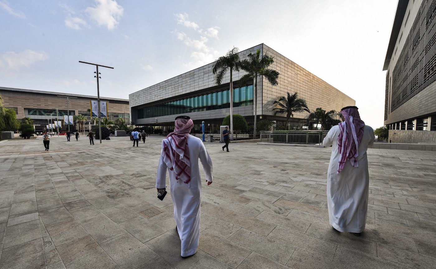 Men walk at the campus of the King Abdullah University of Science and Technology in Thuwal. (File/AFP)
