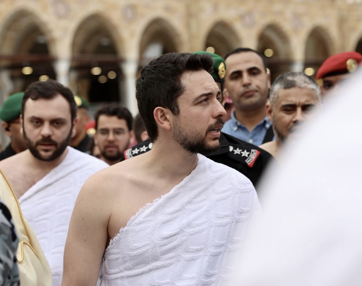 Jordan’s Crown Prince Hussein bin Abdullah performing Umrah in Makkah. (Instagram/@alhussein)