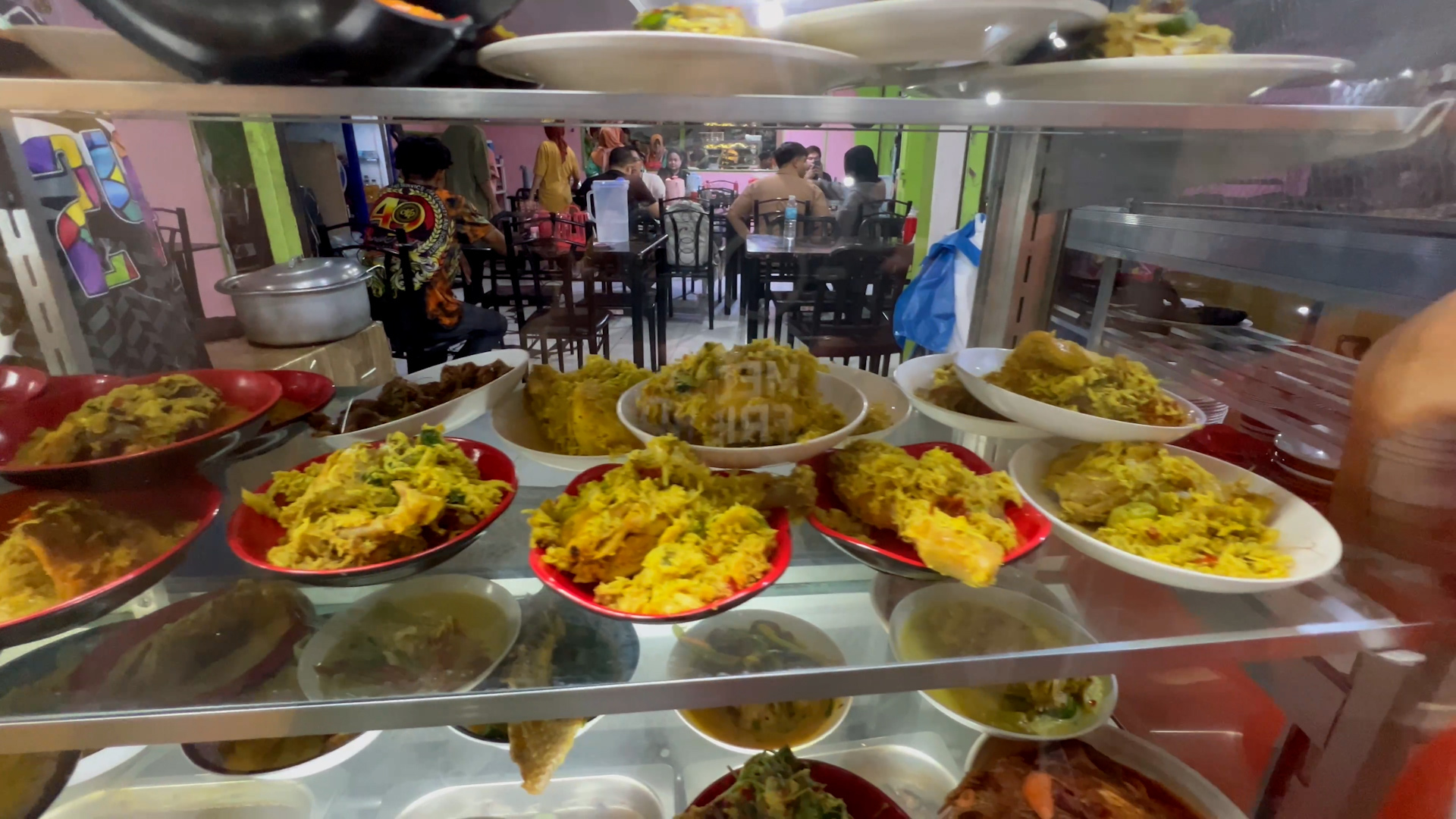 People dine at one of Filipino Muslim restaurants in the Manila Gold Mosque complex in Quiapo, Manila March 17, 2024. (AN Photo)