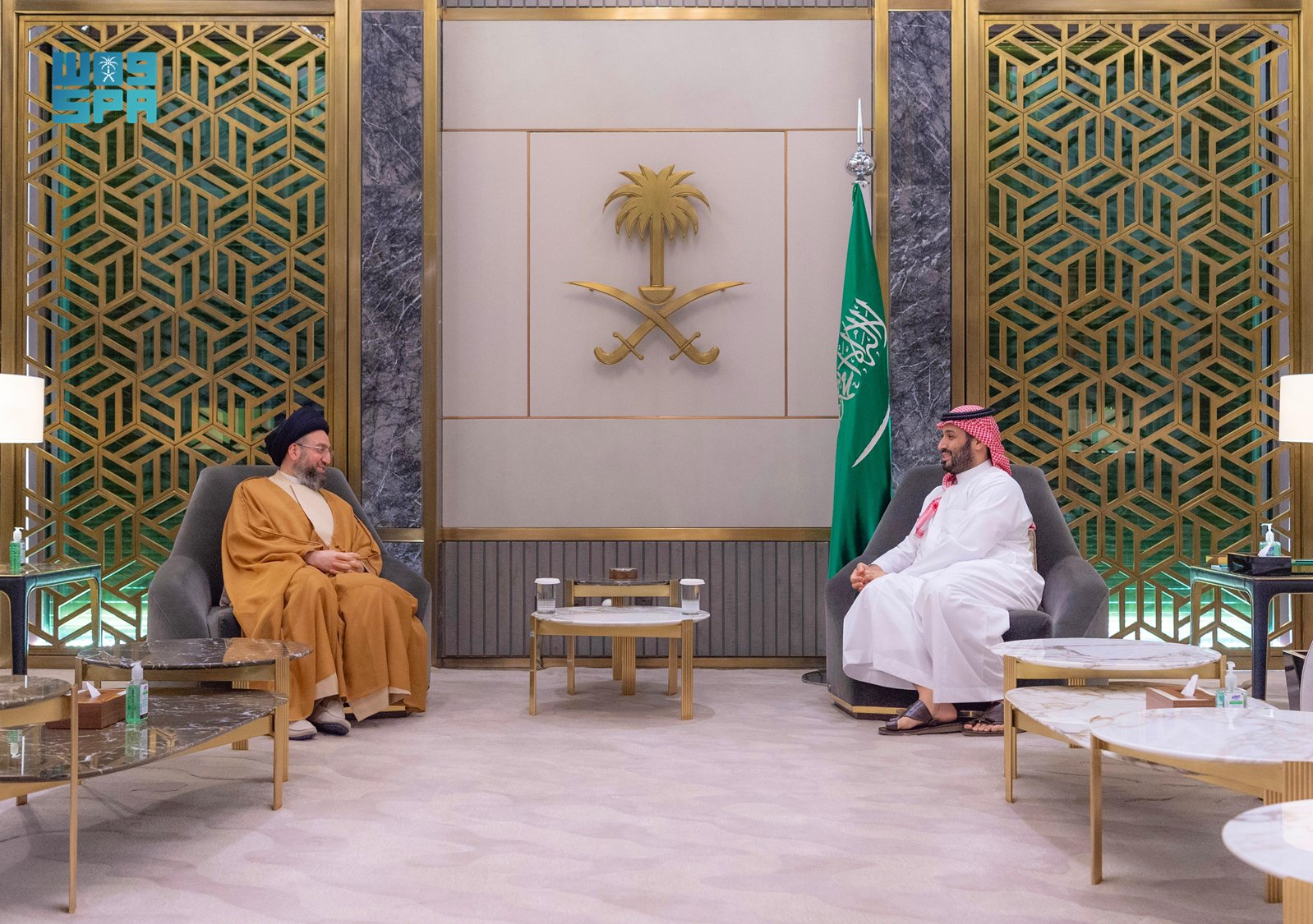 The meeting discussed bilateral relations. (SPA)