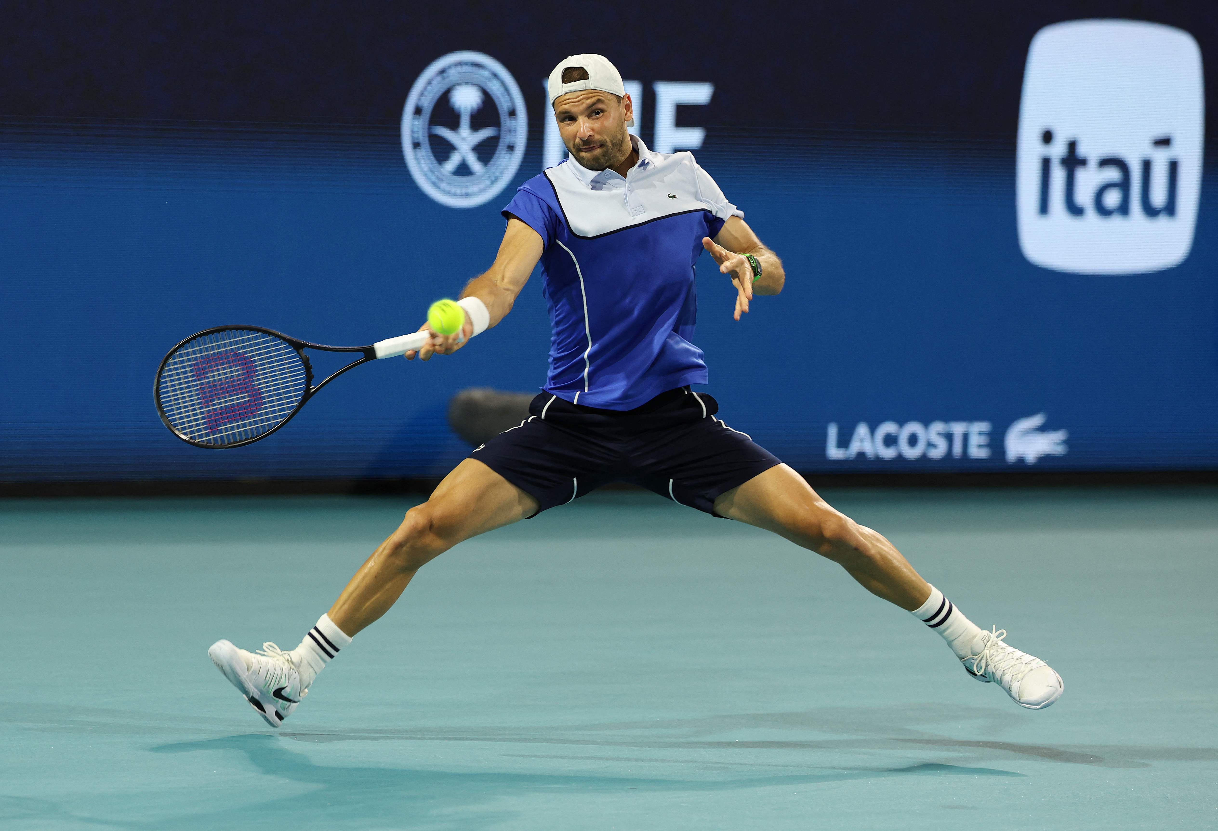 Grigor Dimitrov ousts top-seeded Carlos Alcaraz in the Miami Open quarterfinals