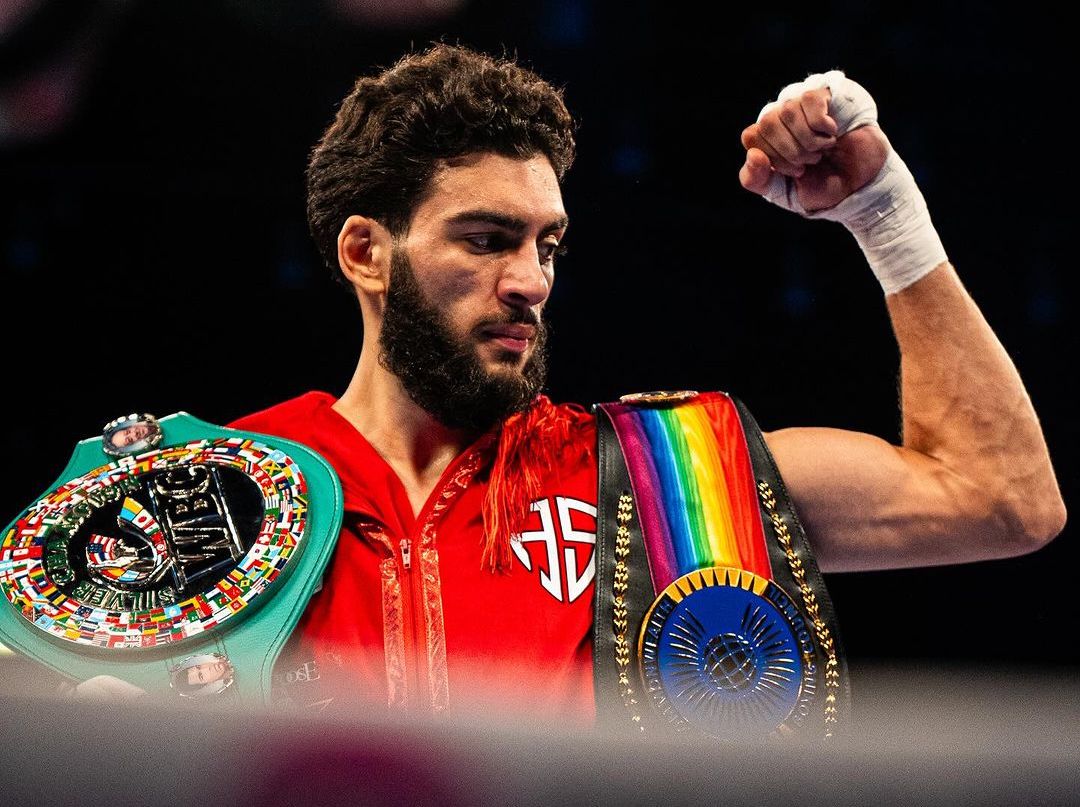 Above, current WBC Silver Middleweight Champion Hamzah Sheeraz. (Instagram: hamzahsheeraz)