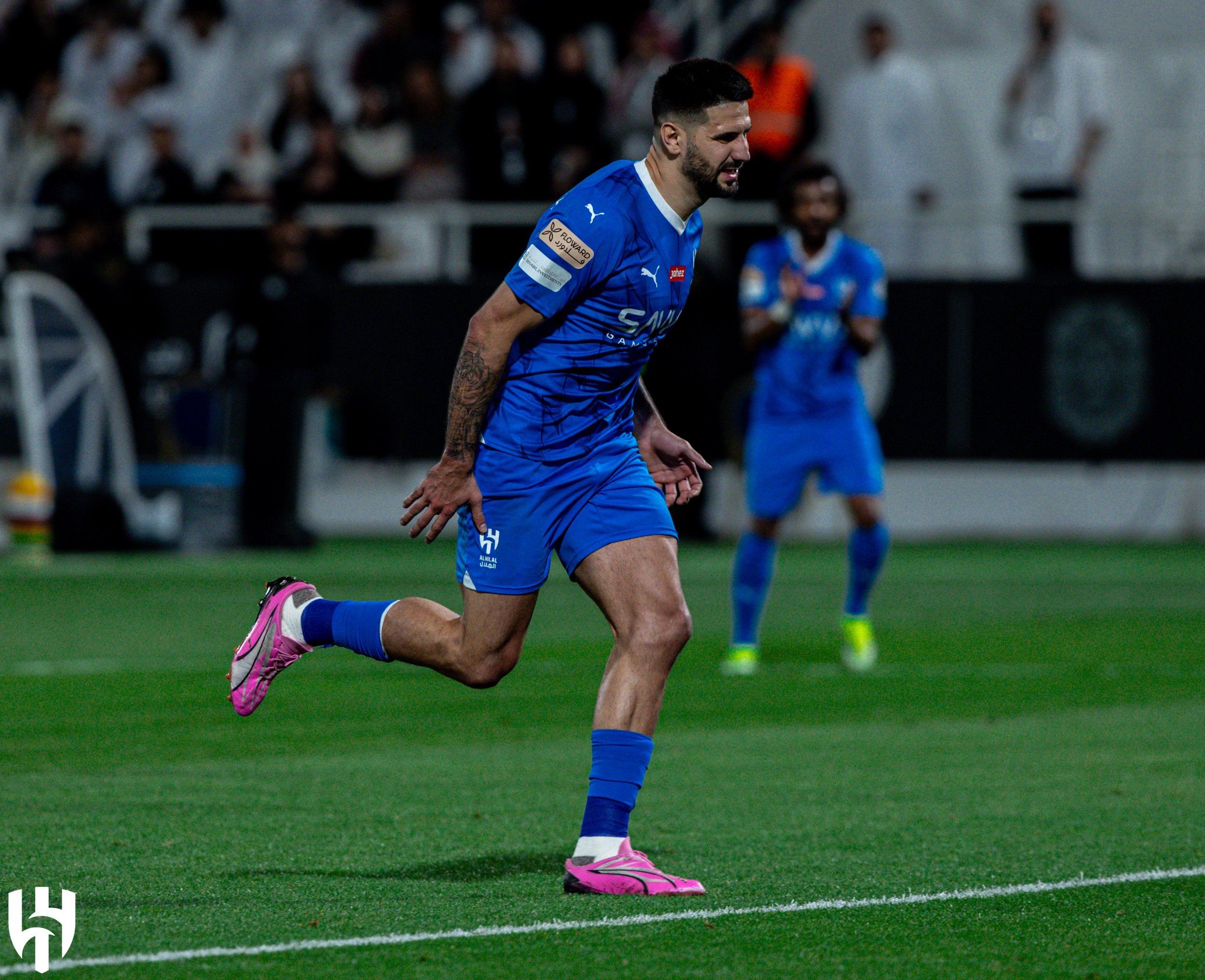 Aleksandar Mitrovic scored twice for Al-Hilal in their 4-3 win over Al-Shabab before limping off with an injury (X/@Alhilal_EN)