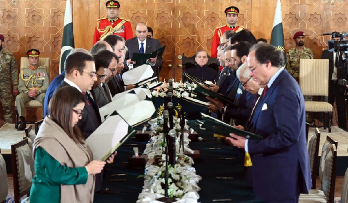 Newly elected Pakistani President Asif Ali Zardari inspects the honor guard at the Presidential Palace in Islamabad, Pakistan on March 11, 2024. (Press Information Department)