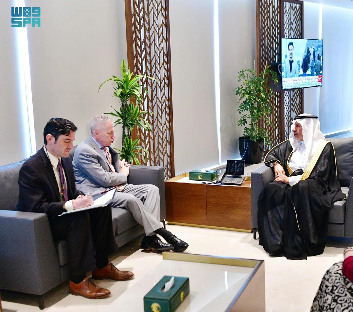 KSrelief chief Dr. Abdullah Al-Rabeeah meets with US Ambassador to Saudi Arabia Michael Ratney. (SPA)