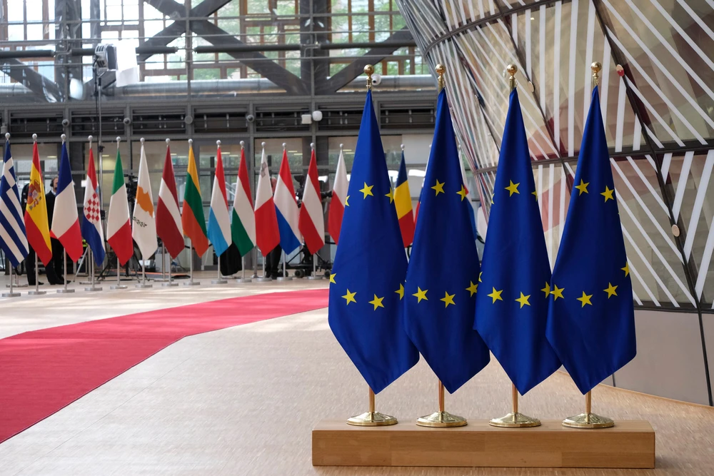 The EU’s aid package, consisting of grants and loans until the end of 2027, is set to include approximately €1 billion in immediate financial assistance.