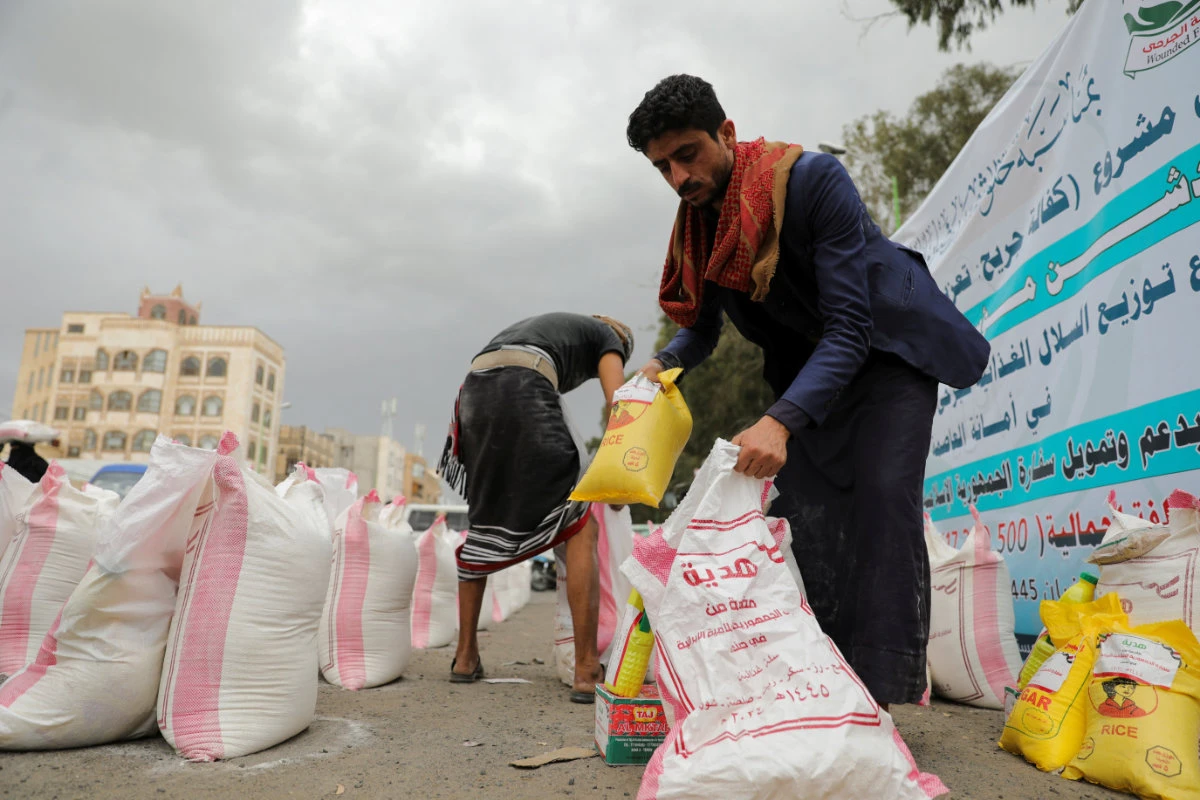 Houthis launch missile, 4 drones in latest attack off Yemen
