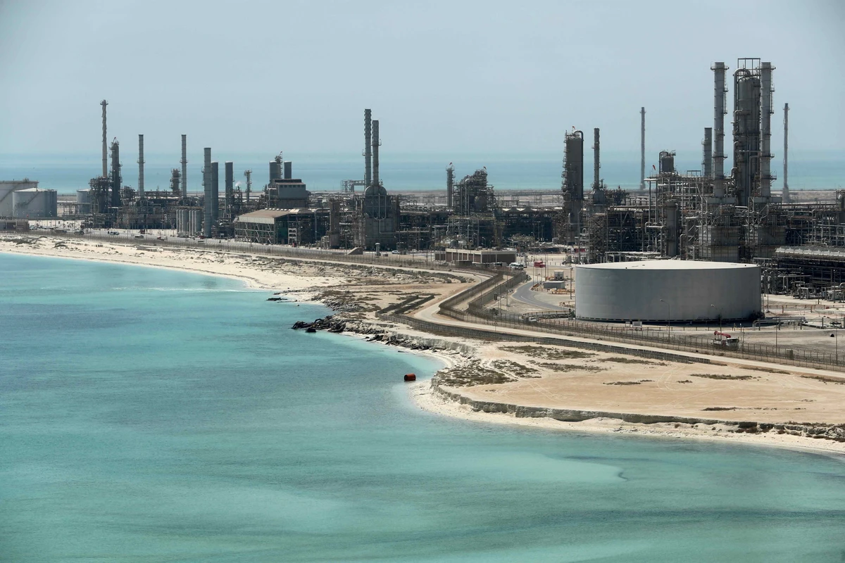 According to the latest report by the Joint Organizations Data Initiative, the Kingdom’s crude exports in January declined by 11,000 bpd to 6.29 mbpd, signifying a 0.17 percent dip compared to December.