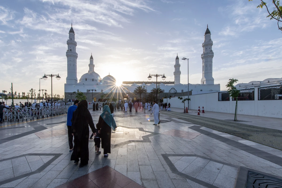 The General Authority for Competition has approved the establishment of a joint venture involving ALMQR Development Co., the investment arm of Madinah Regional Municipality, Akam, and BEEAH Group. Supplied