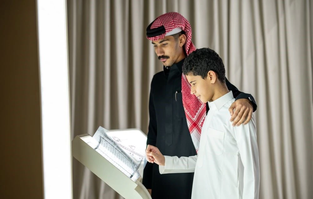 For those looking to delve deeper into the customs and traditions of Ramadan, Noor Exhibition in Jeddah’s Al-Balad district provides insights into Ramadan practices worldwide. (Ramadan Season)