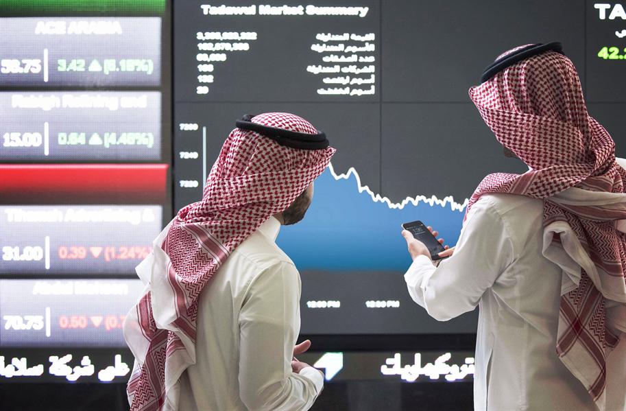 The total trading turnover of the benchmark index was SR7 billion ($1.8 billion) as 104 stocks advanced while 109 retreated.