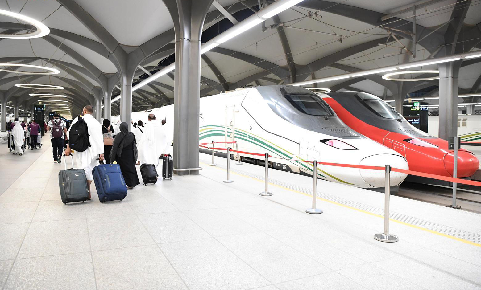 Passenger services are comprehensive, covering gate reception, reservation verification, guidance to waiting areas via escalators, and seamless transition to the train platform. (SPA photos)