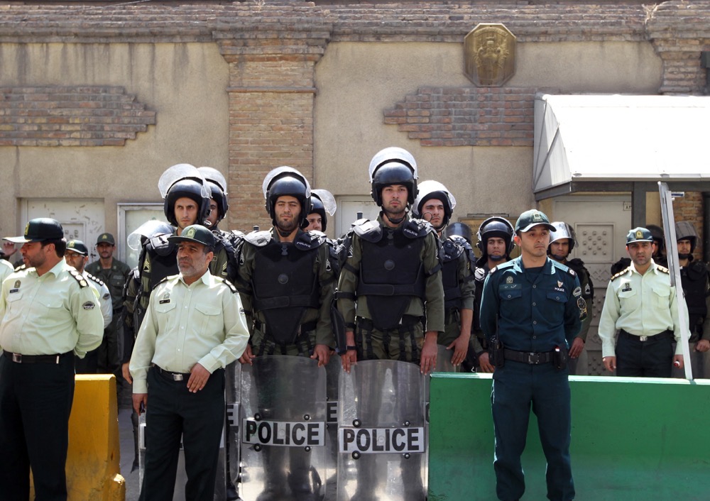 10 Iran security personnel dead in militant attacks: TV