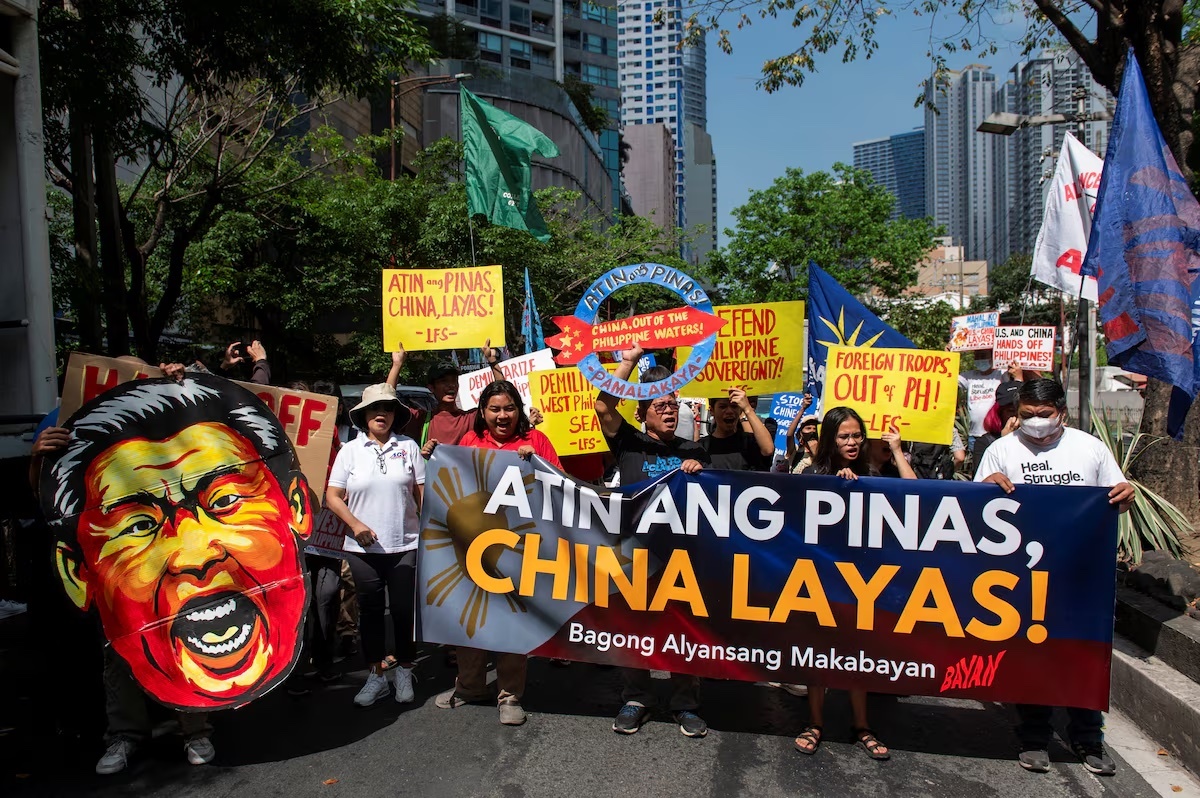 Filipino activists protest outside of the Chinese Consulate in Makati City, Metro Manila, Philippines, April 9, 2024. (REUTERS)