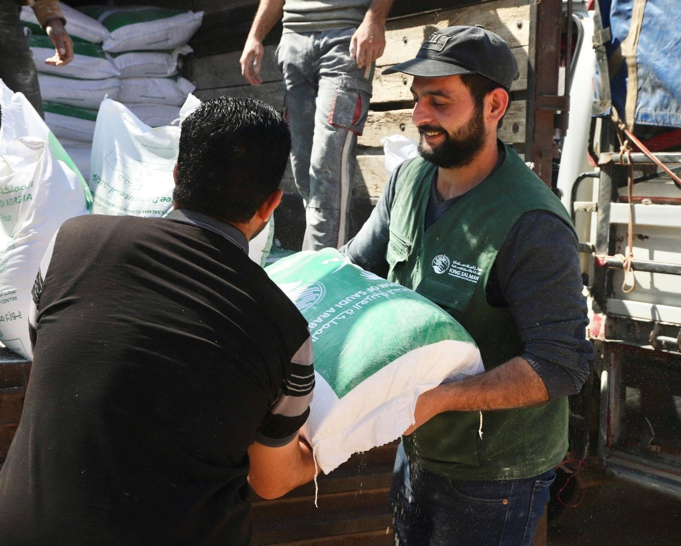 The aid, part of the Zakat Al-Fitr project, benefited 190,620 individuals from the most vulnerable groups, reported the Saudi Press Agency. (SPA)