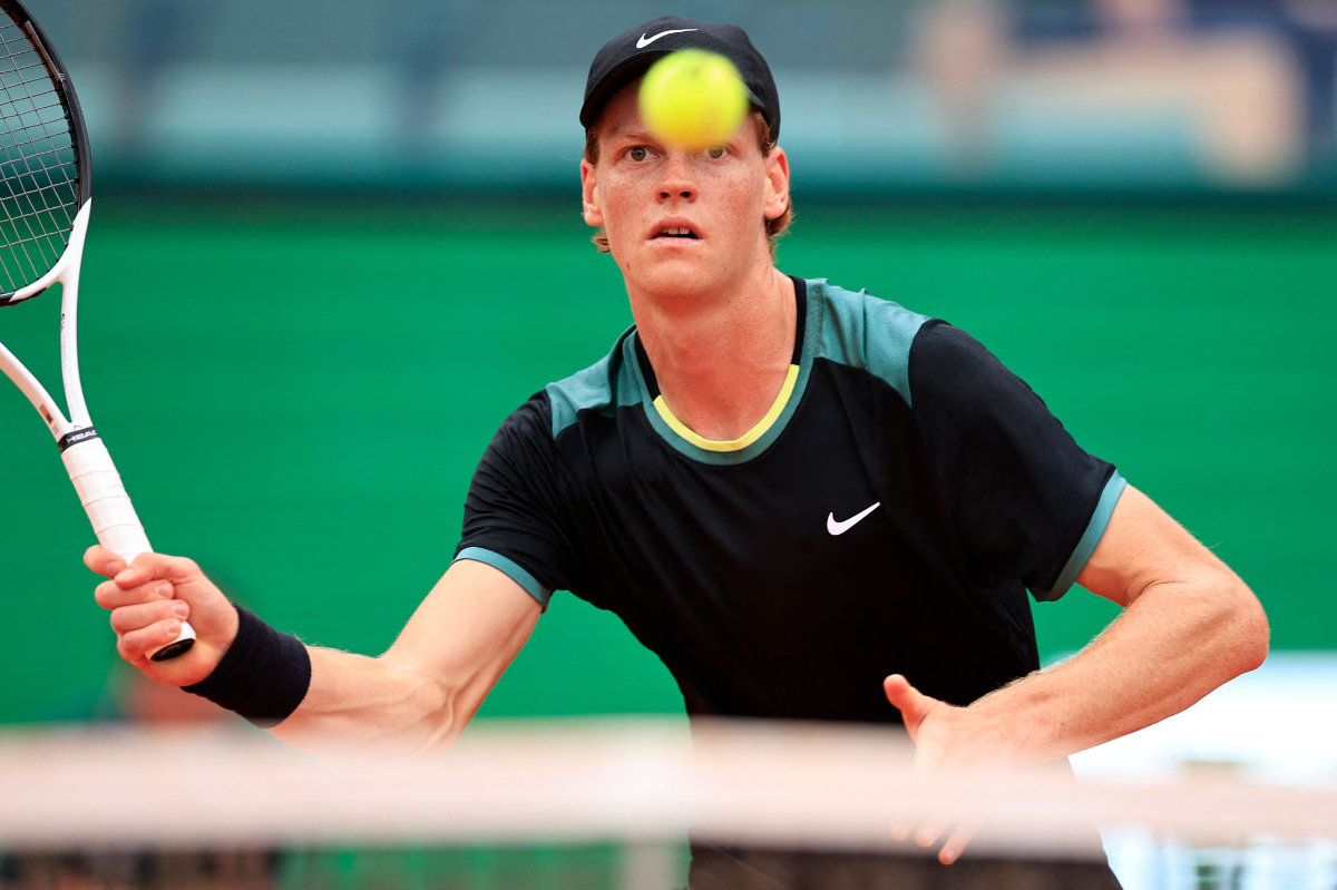 Sinner looks smooth on clay at Monte Carlo Masters;  defending champion Rublev is ousted