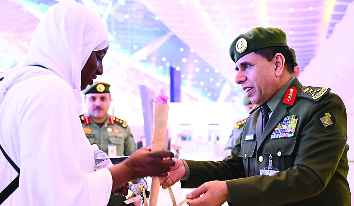 Passports chief inspects workflow at Jeddah airport