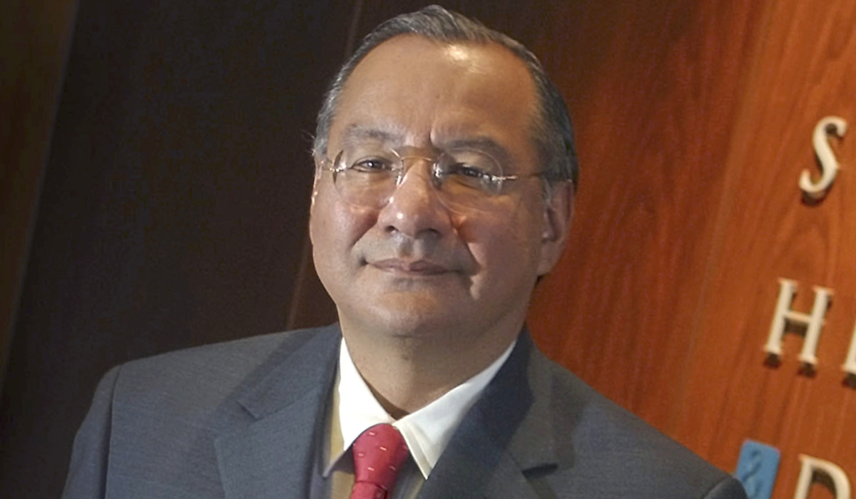 Manuel Rocha stands for a portrait at Steel Hector & Davis in Miami in January 2003, joining the firm to help open doors in Latin America. (AP)