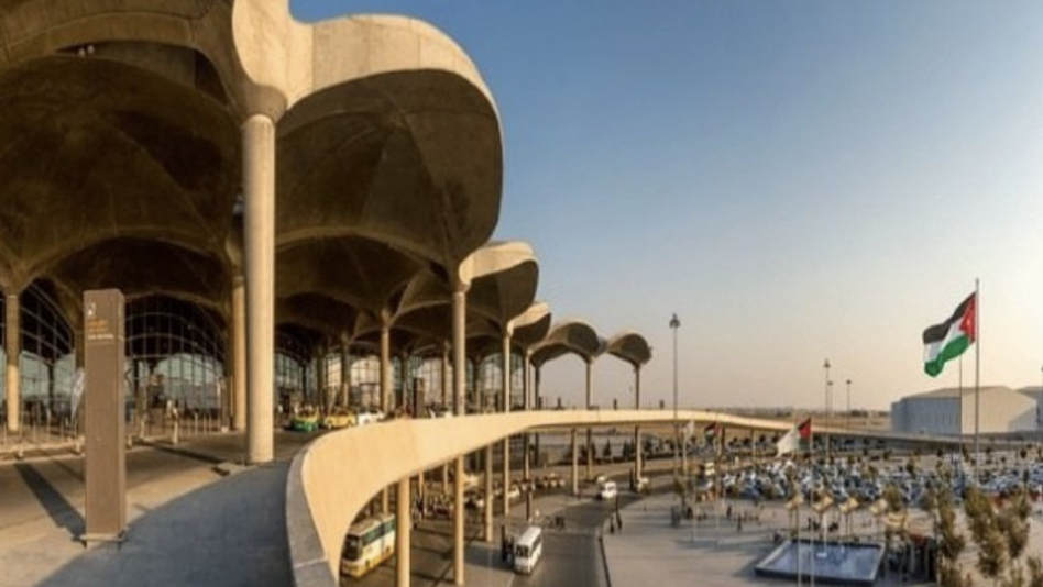 The Jordanian Civil Aviation Regulatory Commission on Saturday announced that Jordanian airspace will be closed “temporarily.” (Al-Mamlaka)
