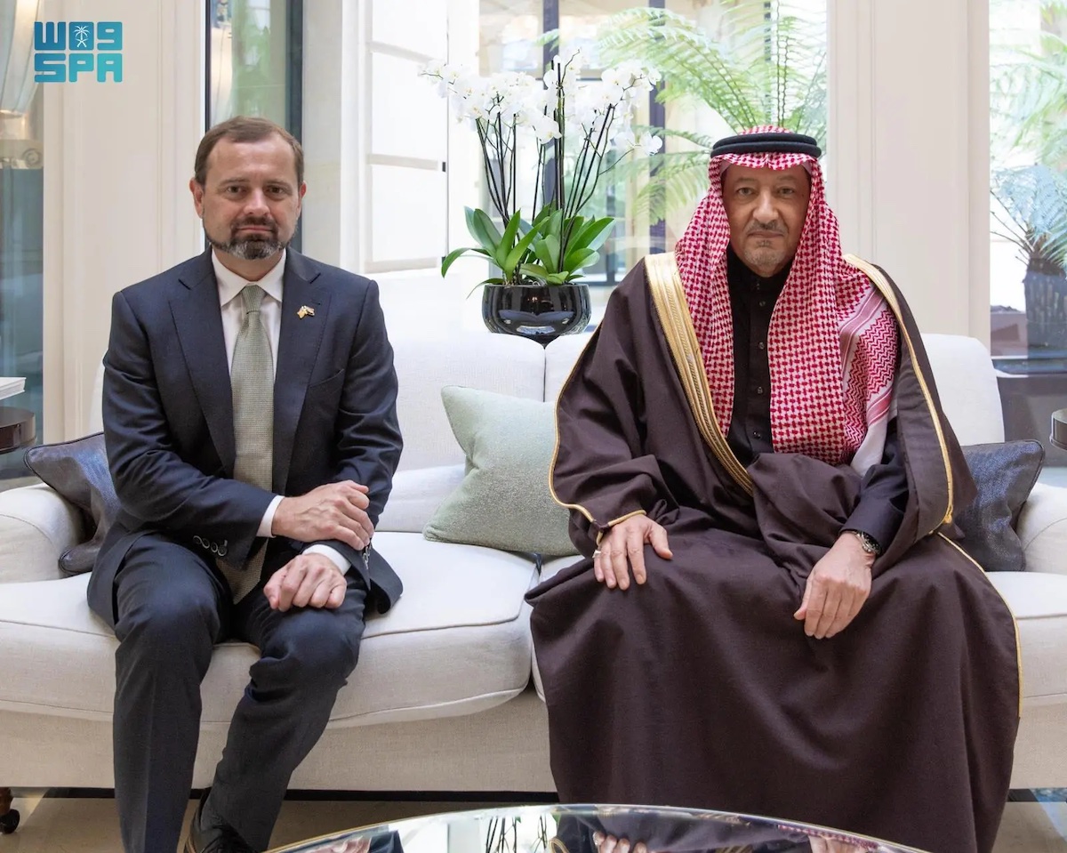 Saudi deputy foreign minister and US envoy discuss war in Sudan