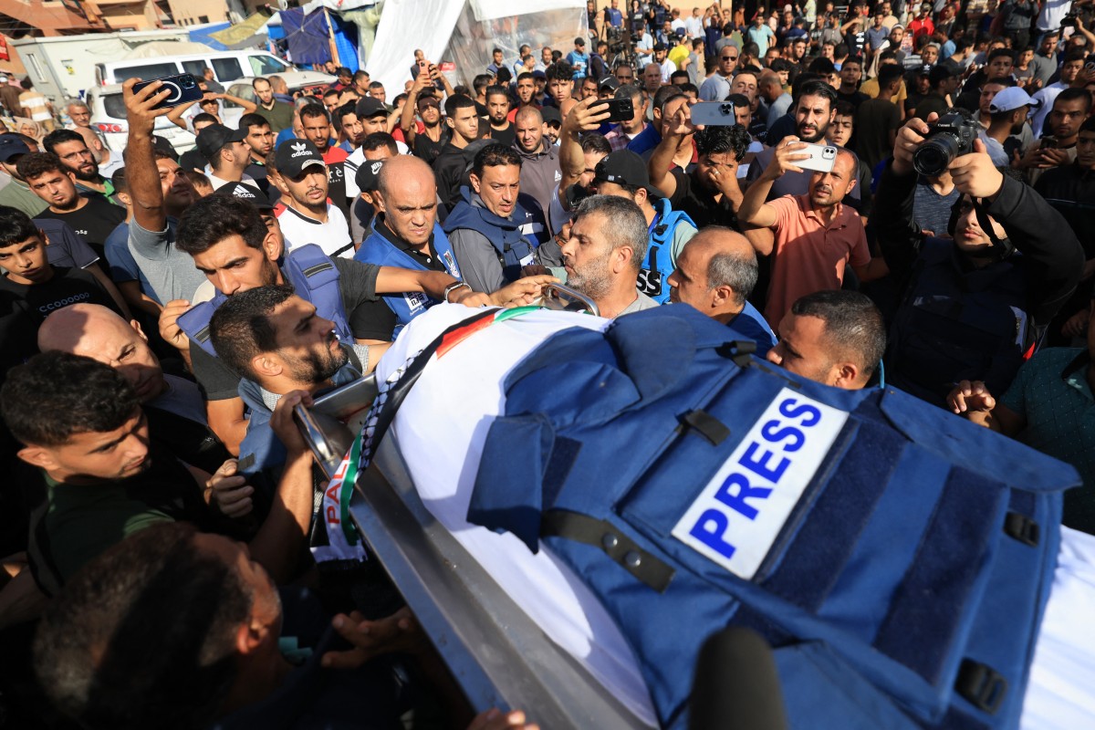 Palestinian journalists urge US media to boycott correspondents’ dinner with Biden