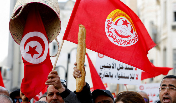 More than 30 Tunisian law professors on Wednesday called for the release of several political opposition figures arrested last year, pointing out that the 14-month legal limit for pre-trial detention had passed. (Reuters/File)