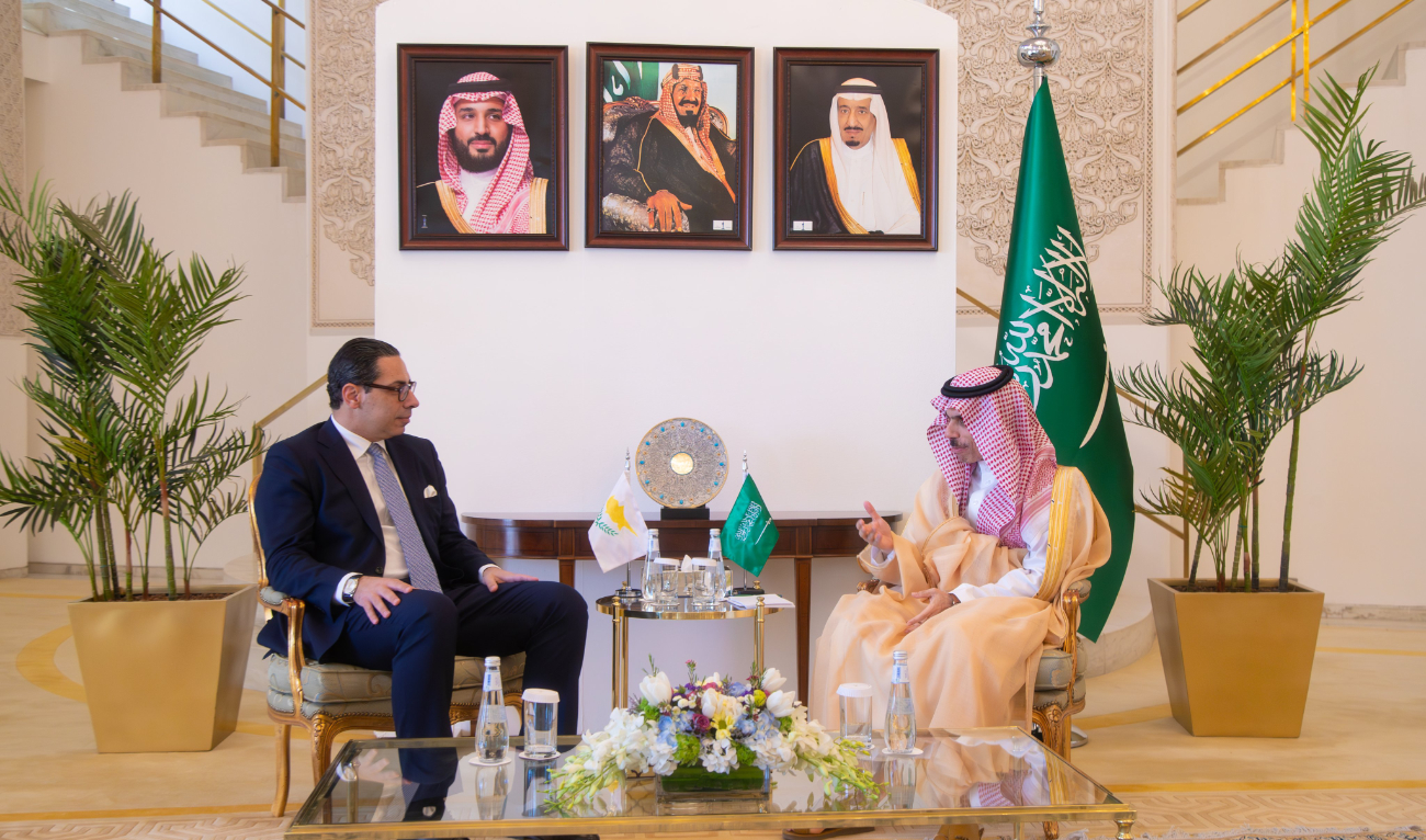 The pair also discussed ways to increase bilateral coordination on issues of common interest. (MOFA)