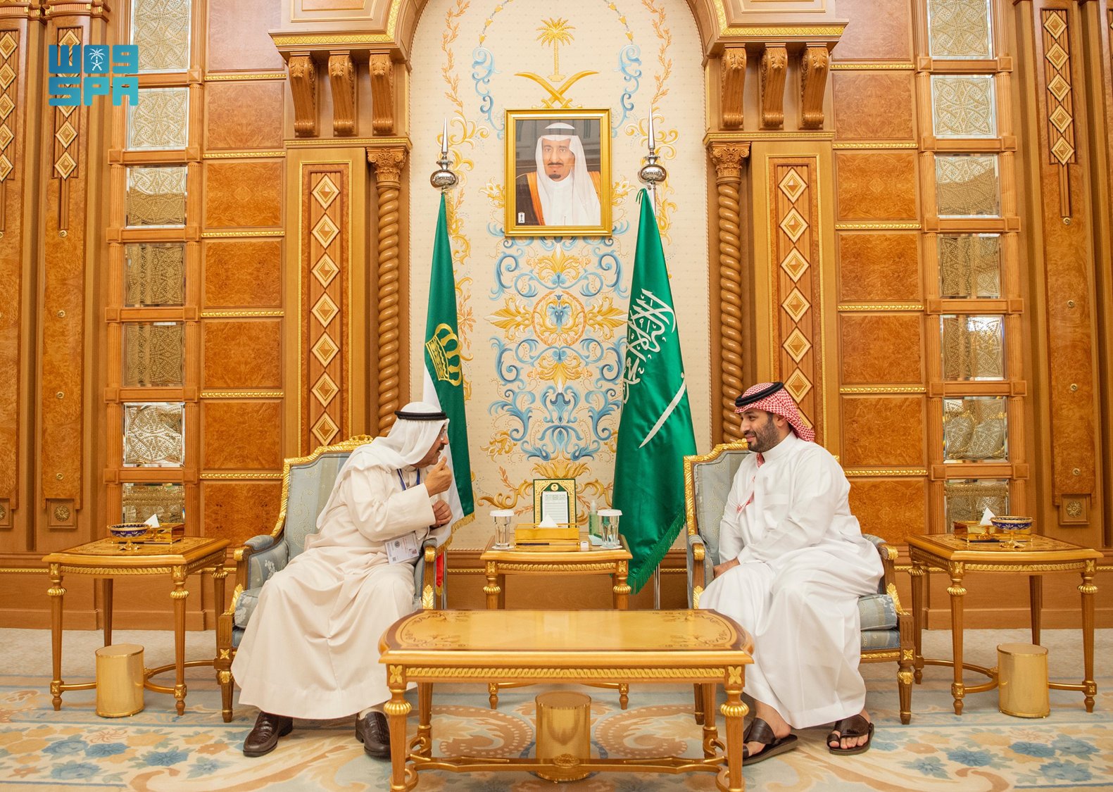Saudi Crown Prince Mohammed bin Salman receives the Emir of Kuwait Sheikh Meshal Al-Ahmad Al-Sabah in Riyadh on Sunday. (SPA)
