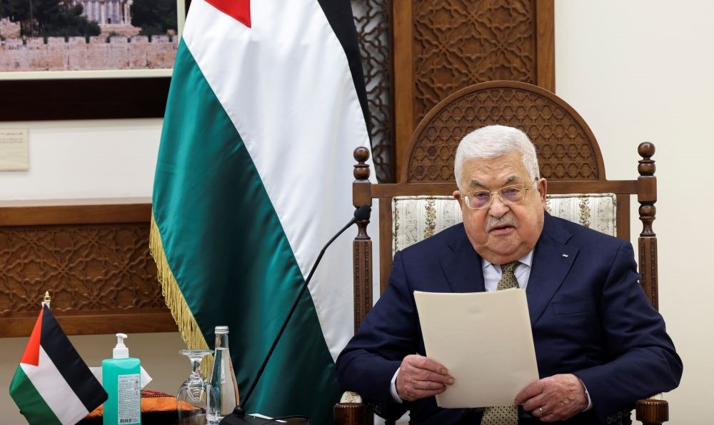 Mahmoud Abbas reads a statement during a meeting with Antony Blinken, Ramallah, West Bank, Jan. 31, 2023. (Reuters)