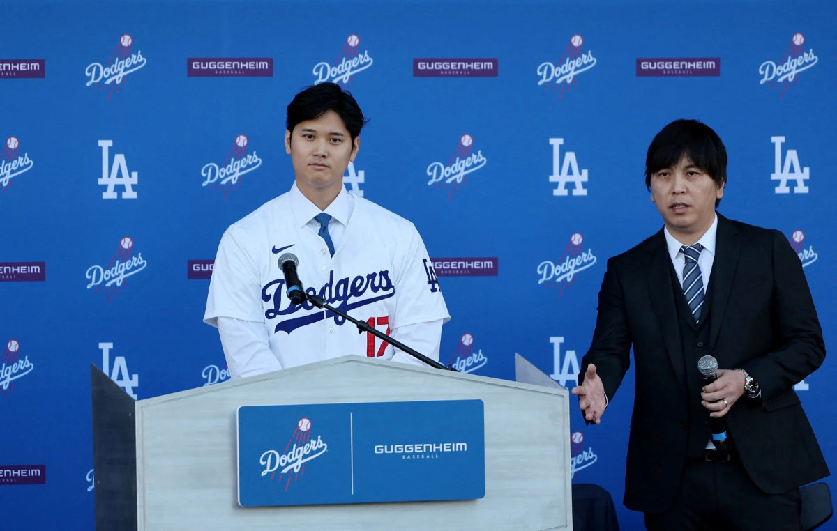 This photo taken on December 14, 2023, shows Shohei Ohtani with interpreter Ippei Mizuhara during a press conference in Los Angeles. (REUTERS/File Photo)